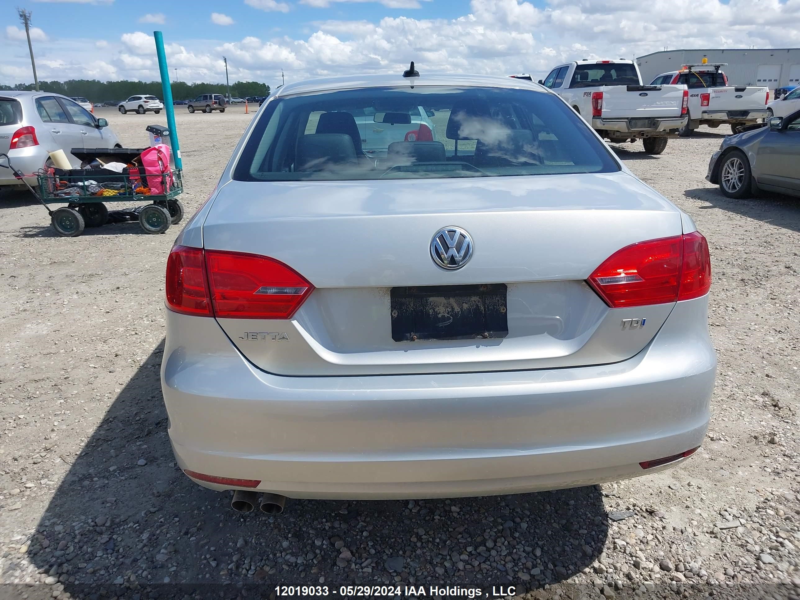 Photo 15 VIN: 3VW3L7AJ3CM320075 - VOLKSWAGEN JETTA 