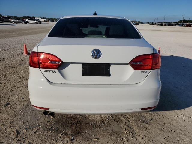 Photo 5 VIN: 3VW3L7AJ3EM418221 - VOLKSWAGEN JETTA TDI 