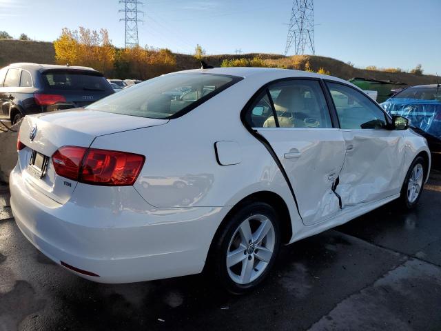 Photo 2 VIN: 3VW3L7AJ4EM390185 - VOLKSWAGEN JETTA TDI 