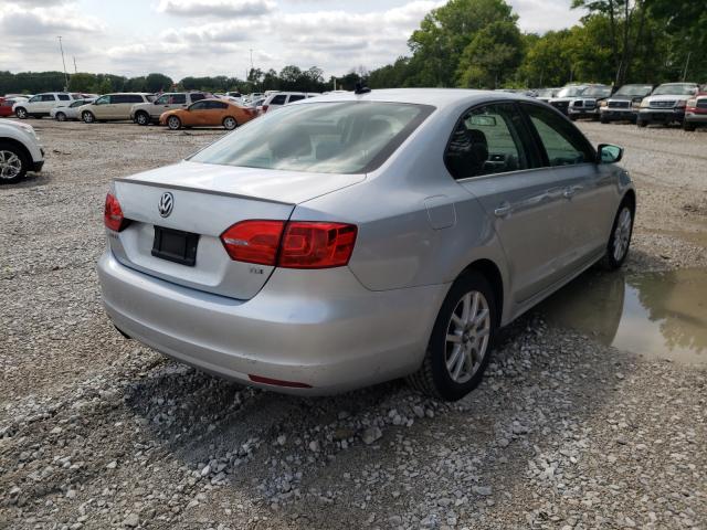 Photo 3 VIN: 3VW3L7AJ5EM392088 - VOLKSWAGEN JETTA TDI 