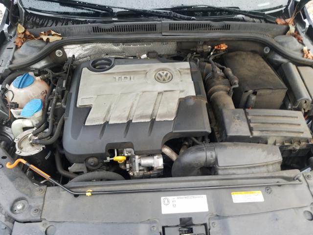 Photo 6 VIN: 3VW3L7AJ6EM330487 - VOLKSWAGEN JETTA TDI 