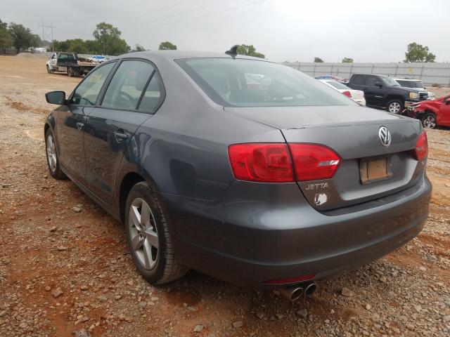 Photo 2 VIN: 3VW3L7AJ7BM031070 - VOLKSWAGEN JETTA TDI 