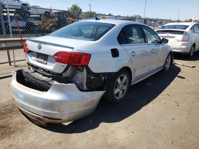 Photo 3 VIN: 3VW3L7AJ7BM122422 - VOLKSWAGEN JETTA TDI 