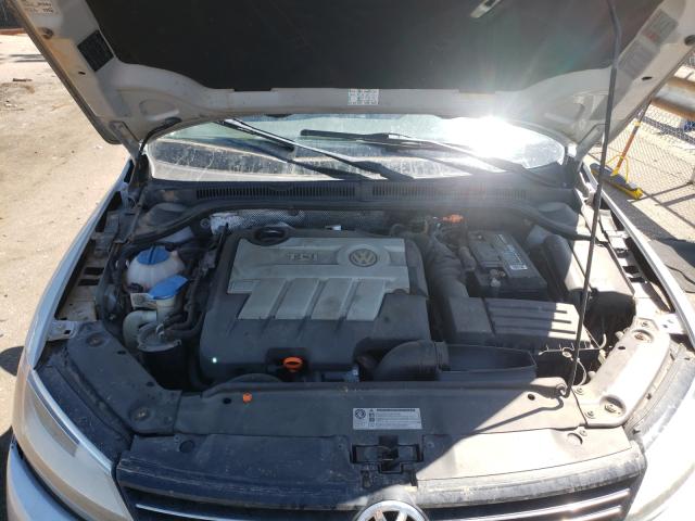 Photo 6 VIN: 3VW3L7AJ7BM122422 - VOLKSWAGEN JETTA TDI 