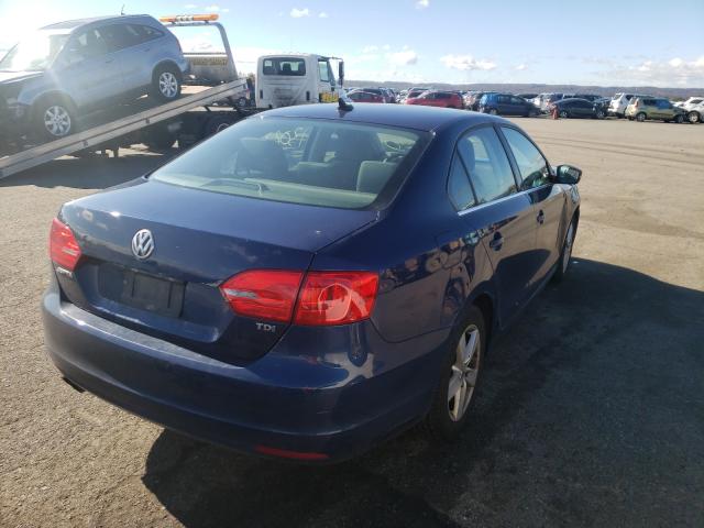 Photo 3 VIN: 3VW3L7AJ7EM420473 - VOLKSWAGEN JETTA TDI 