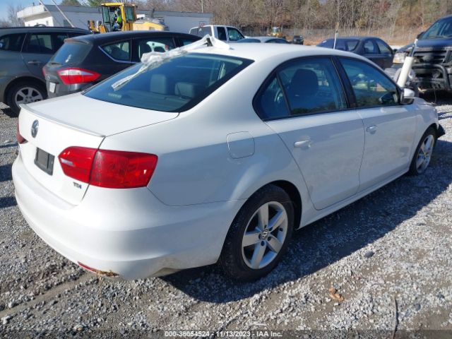 Photo 3 VIN: 3VW3L7AJ9BM068511 - VOLKSWAGEN JETTA 