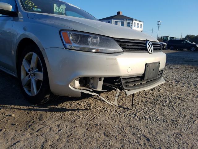 Photo 8 VIN: 3VW3L7AJ9BM114001 - VOLKSWAGEN JETTA TDI 