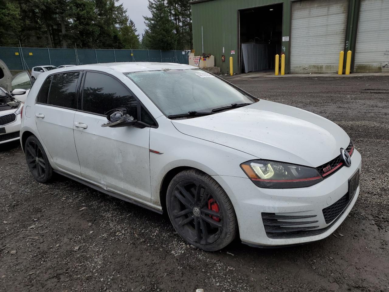 Photo 3 VIN: 3VW447AU0HM066067 - VOLKSWAGEN GTI 