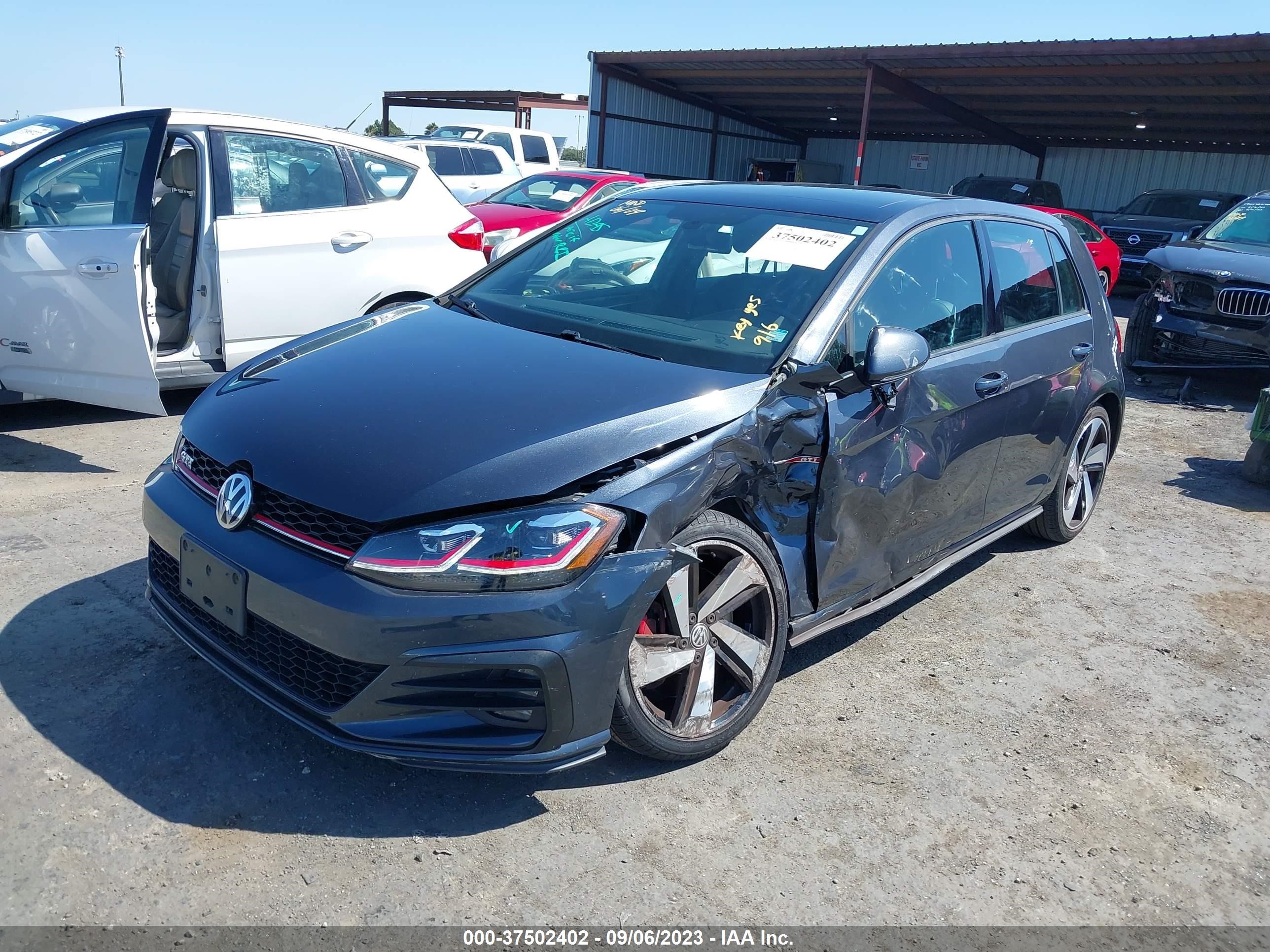 Photo 1 VIN: 3VW447AU1JM290034 - VOLKSWAGEN GOLF GTI 