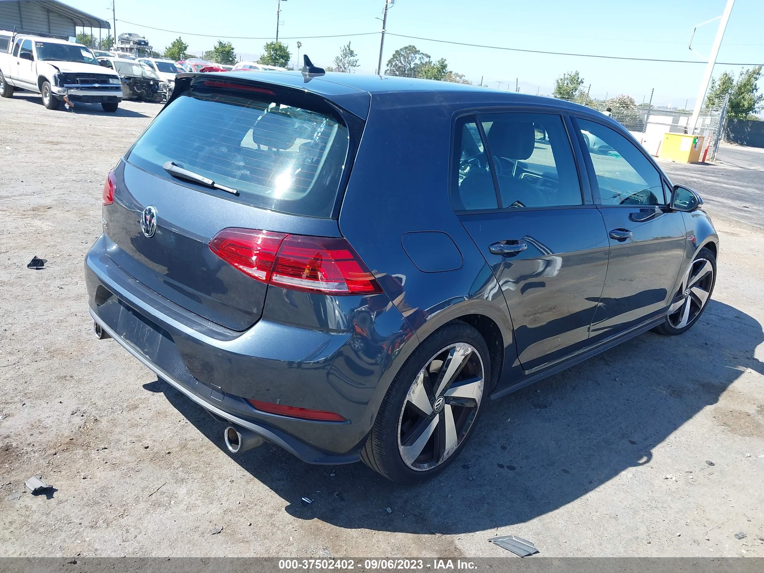 Photo 3 VIN: 3VW447AU1JM290034 - VOLKSWAGEN GOLF GTI 