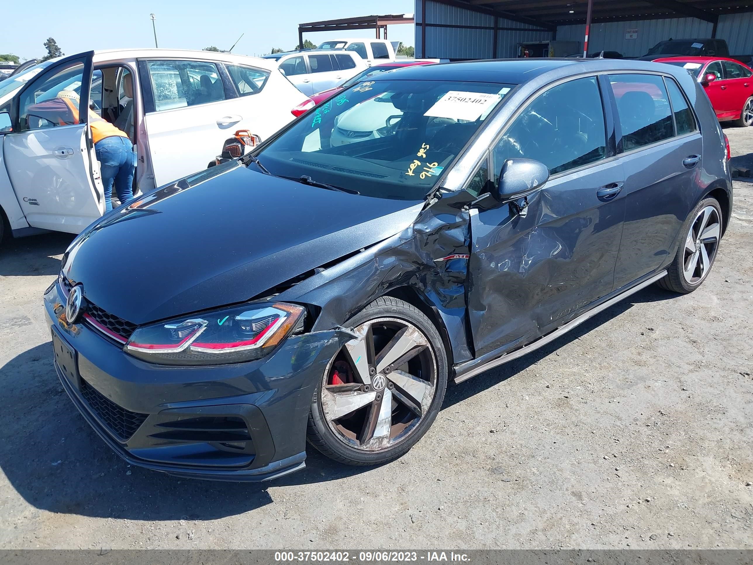 Photo 5 VIN: 3VW447AU1JM290034 - VOLKSWAGEN GOLF GTI 