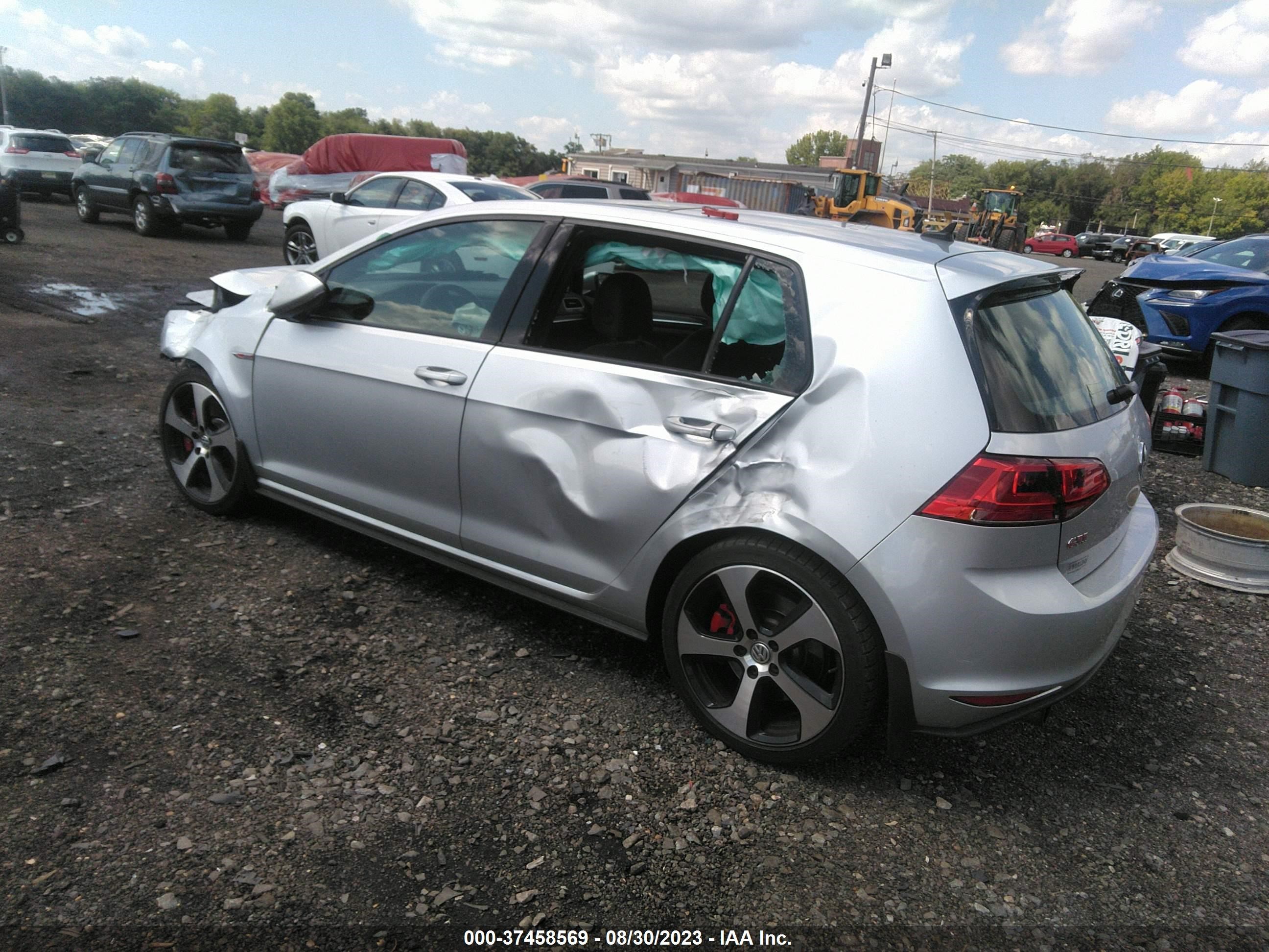 Photo 2 VIN: 3VW447AU8GM031372 - VOLKSWAGEN GOLF GTI 