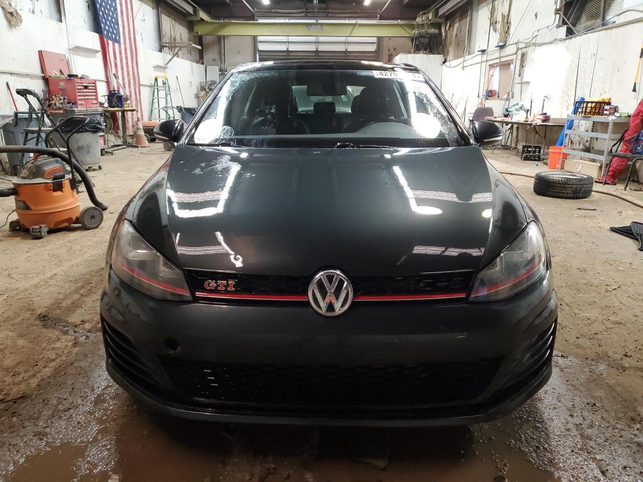 Photo 4 VIN: 3VW447AU8GM069927 - VOLKSWAGEN GTI 