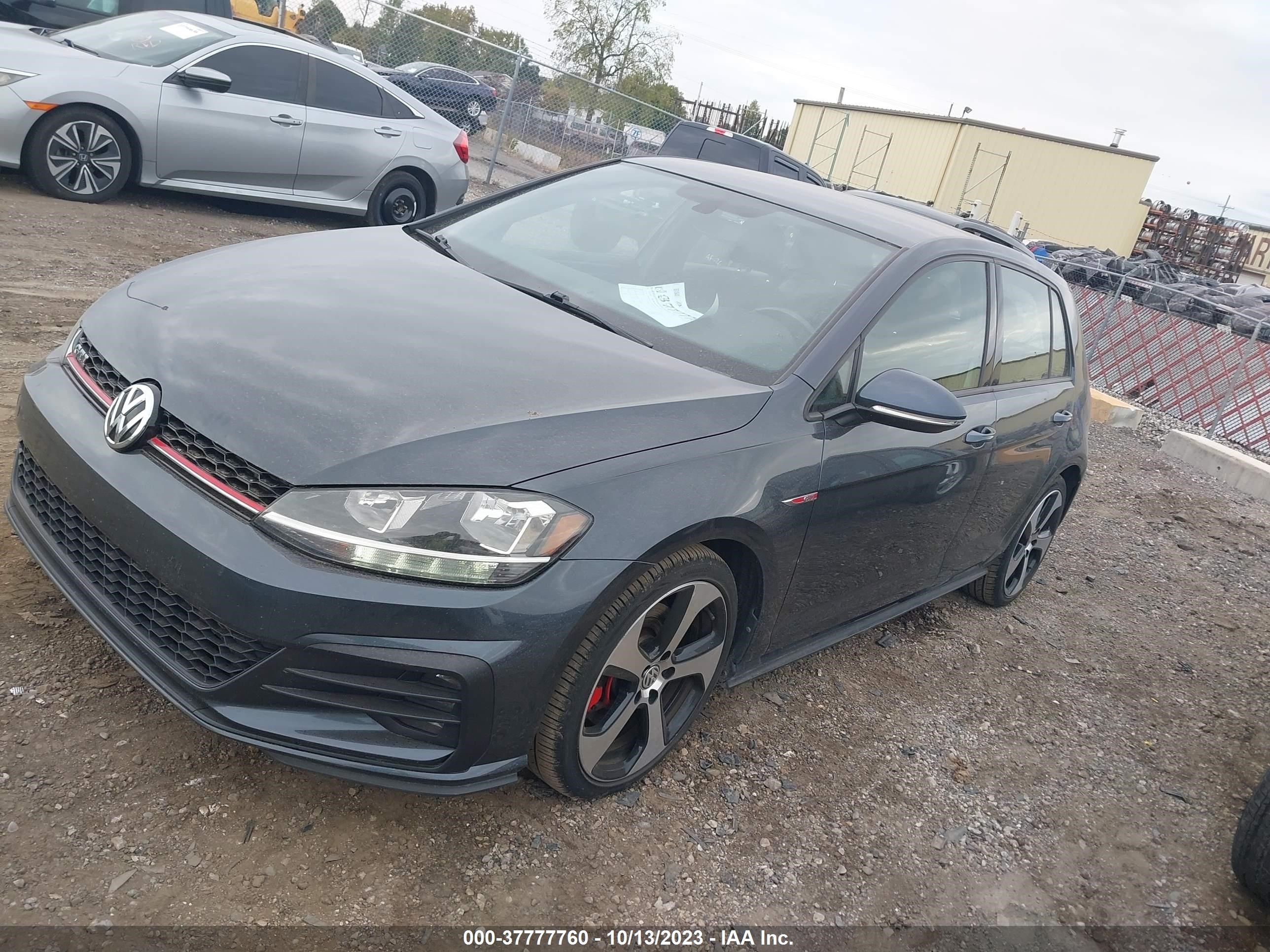 Photo 1 VIN: 3VW447AU9JM260036 - VOLKSWAGEN GOLF GTI 