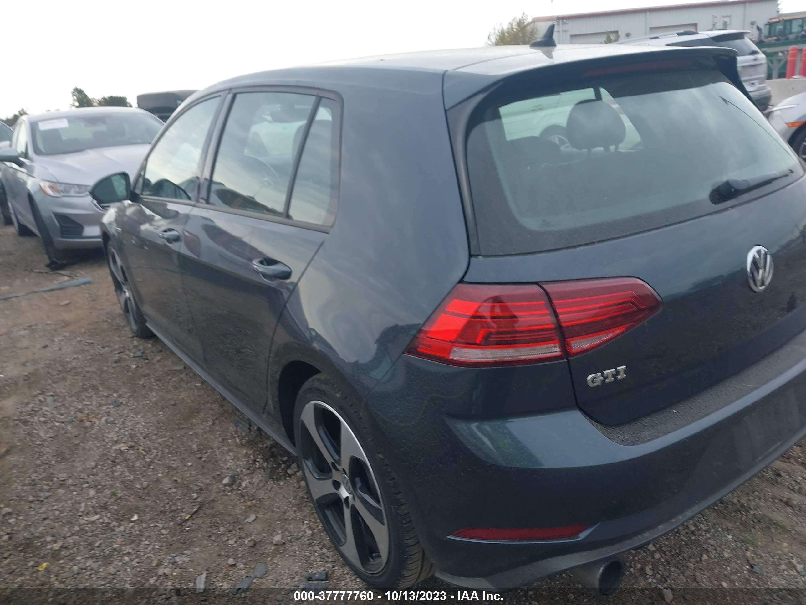 Photo 2 VIN: 3VW447AU9JM260036 - VOLKSWAGEN GOLF GTI 