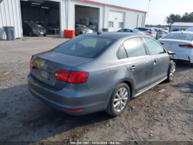 Photo 3 VIN: 3VW467AJ0DM216947 - VOLKSWAGEN JETTA 