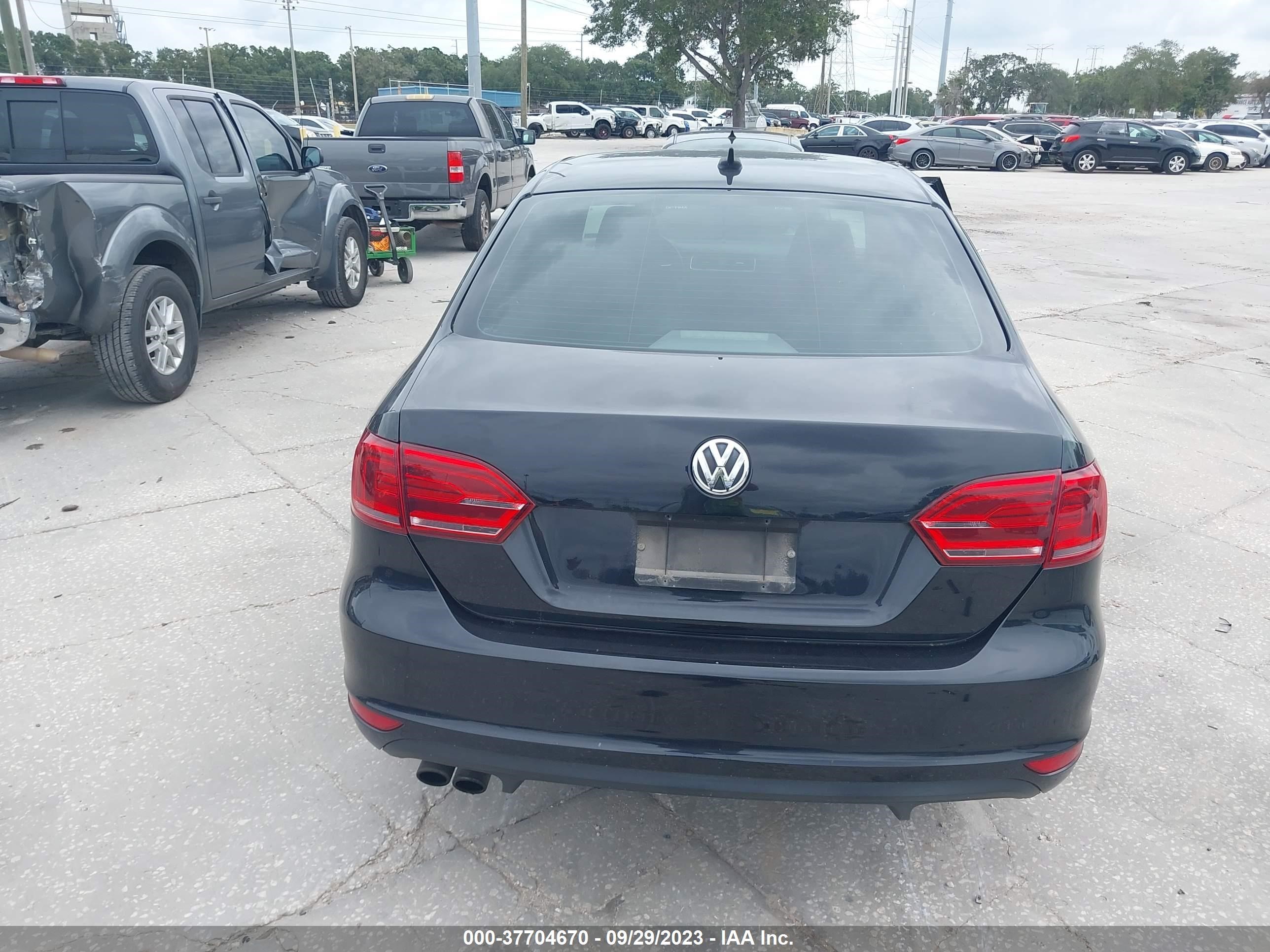 Photo 15 VIN: 3VW4T7AJ3DM286581 - VOLKSWAGEN JETTA 