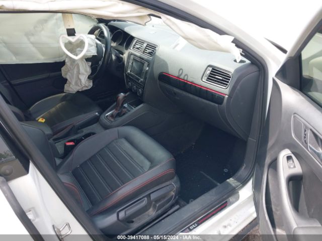 Photo 4 VIN: 3VW4T7AJ9JM228955 - VOLKSWAGEN JETTA 