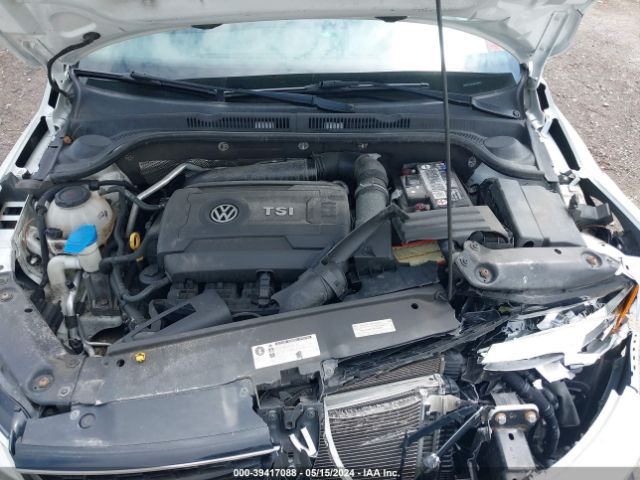 Photo 9 VIN: 3VW4T7AJ9JM228955 - VOLKSWAGEN JETTA 