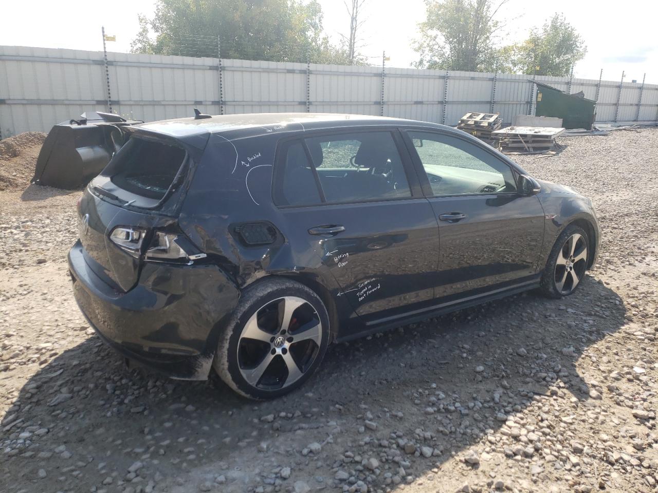 Photo 2 VIN: 3VW4T7AU4GM065831 - VOLKSWAGEN GTI 