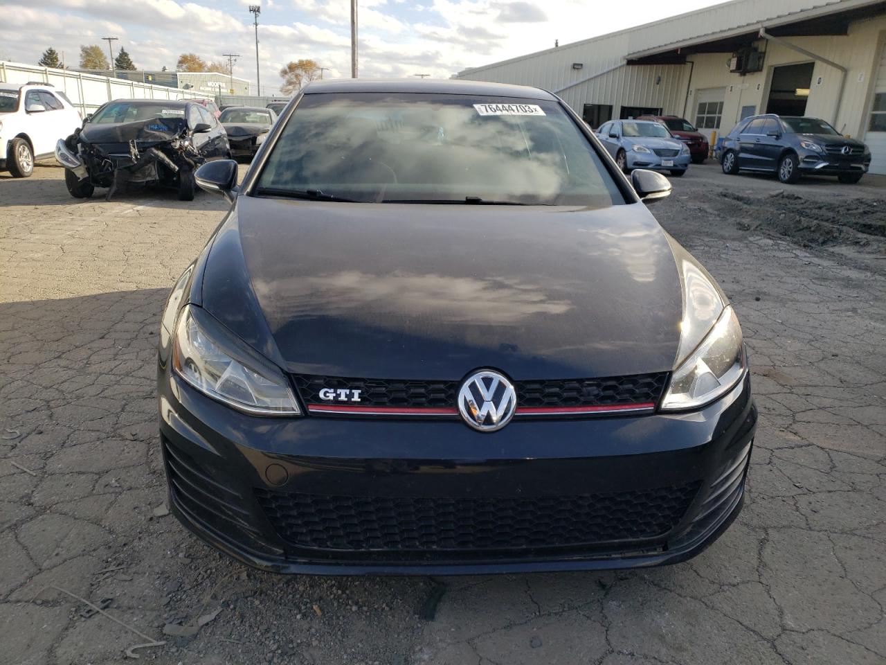 Photo 4 VIN: 3VW4T7AU8HM065297 - VOLKSWAGEN GTI 