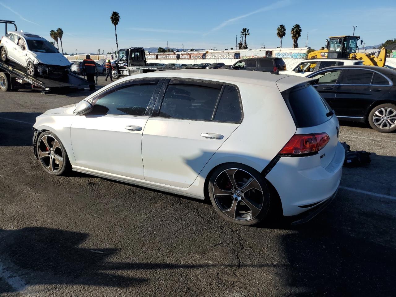 Photo 1 VIN: 3VW4T7AU9HM020093 - VOLKSWAGEN GTI 