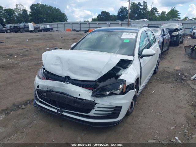 Photo 1 VIN: 3VW4T7AUXFM069798 - VOLKSWAGEN GTI 