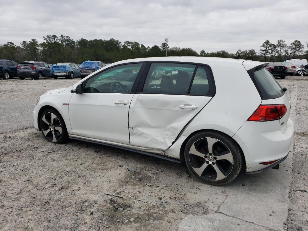 Photo 1 VIN: 3VW4T7AUXFM098475 - VOLKSWAGEN GTI 