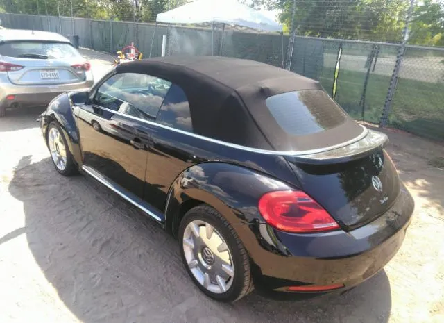 Photo 2 VIN: 3VW507AT1GM800642 - VOLKSWAGEN BEETLE CONVERTIBLE 