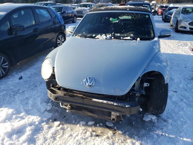 Photo 4 VIN: 3VW507AT7FM810879 - VOLKSWAGEN BEETLE 