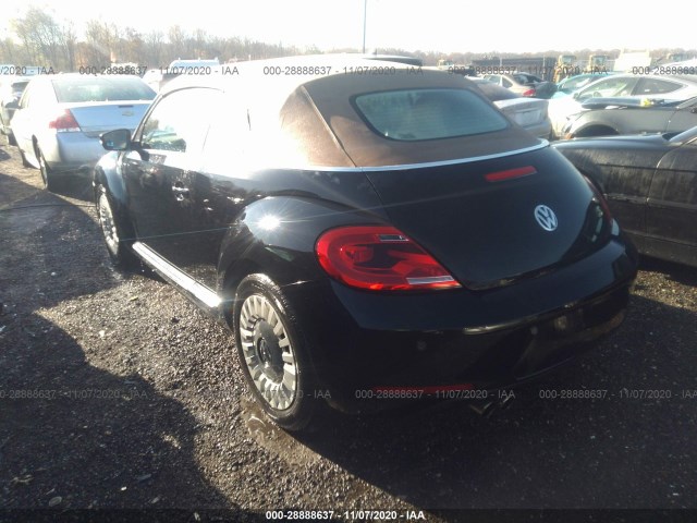 Photo 2 VIN: 3VW517AT0FM806959 - VOLKSWAGEN BEETLE CONVERTIBLE 