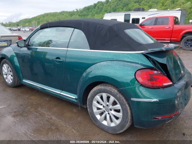 Photo 2 VIN: 3VW517AT1HM805189 - VOLKSWAGEN BEETLE 