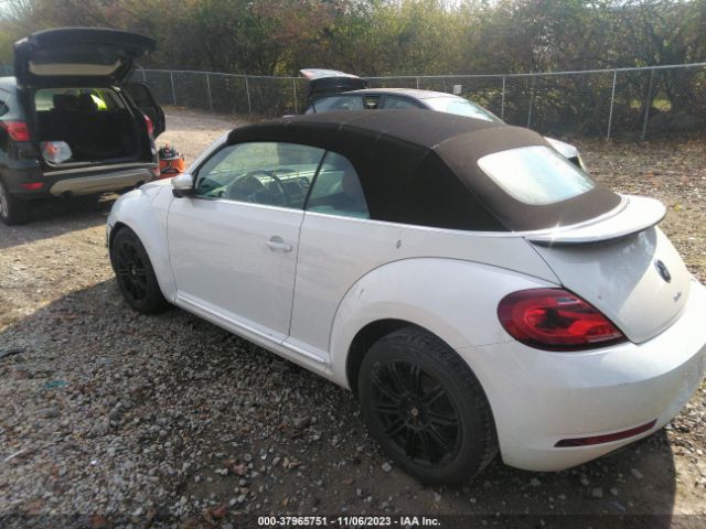 Photo 2 VIN: 3VW517AT3HM807641 - VOLKSWAGEN BEETLE 