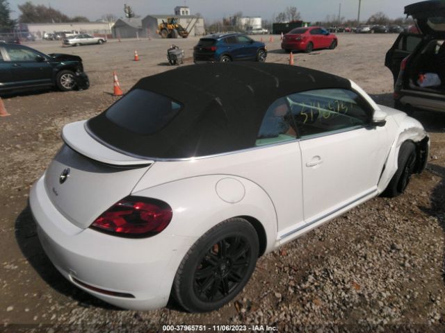 Photo 3 VIN: 3VW517AT3HM807641 - VOLKSWAGEN BEETLE 