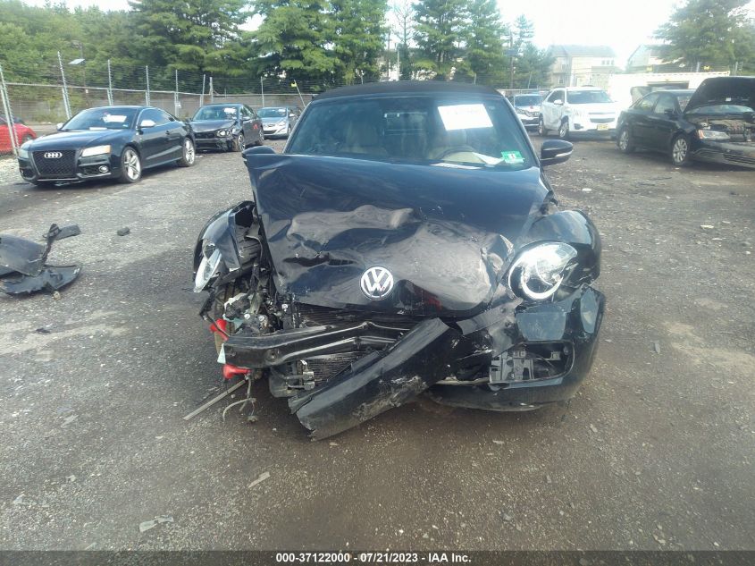 Photo 11 VIN: 3VW517AT4EM815761 - VOLKSWAGEN BEETLE 