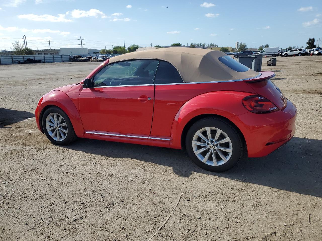 Photo 1 VIN: 3VW517AT5HM809701 - VOLKSWAGEN BEETLE 