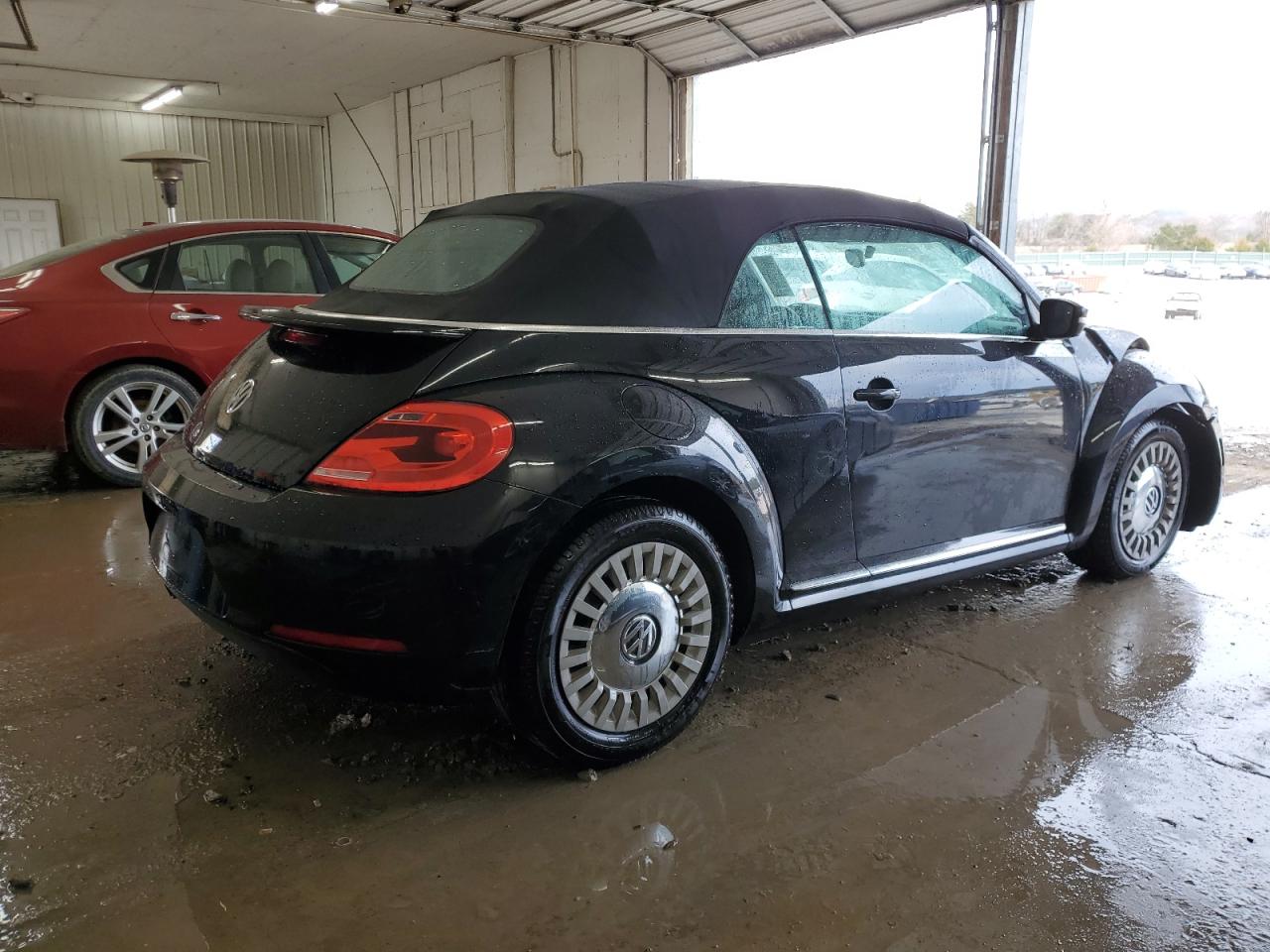 Photo 2 VIN: 3VW517AT6EM820248 - VOLKSWAGEN BEETLE 