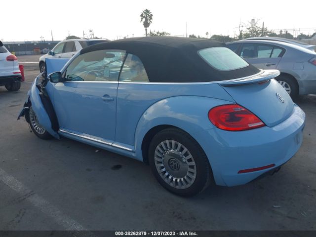 Photo 2 VIN: 3VW517AT7FM819076 - VOLKSWAGEN BEETLE 