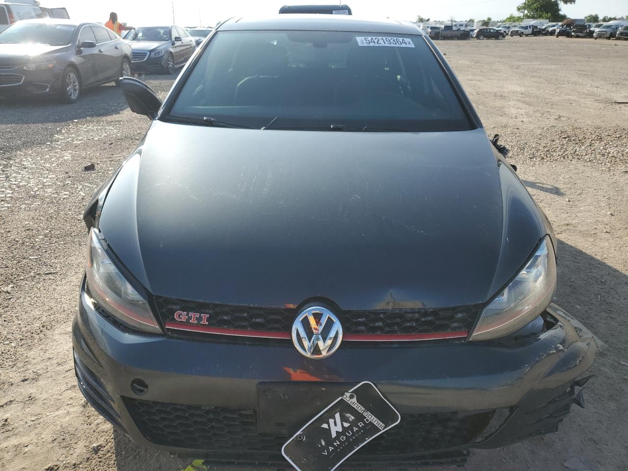 Photo 4 VIN: 3VW547AU0HM075078 - VOLKSWAGEN GTI 