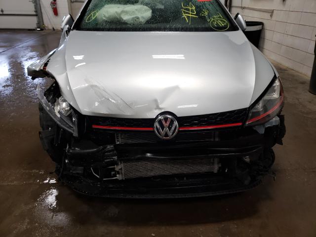 Photo 8 VIN: 3VW547AU4HM033917 - VOLKSWAGEN GTI SPORT 