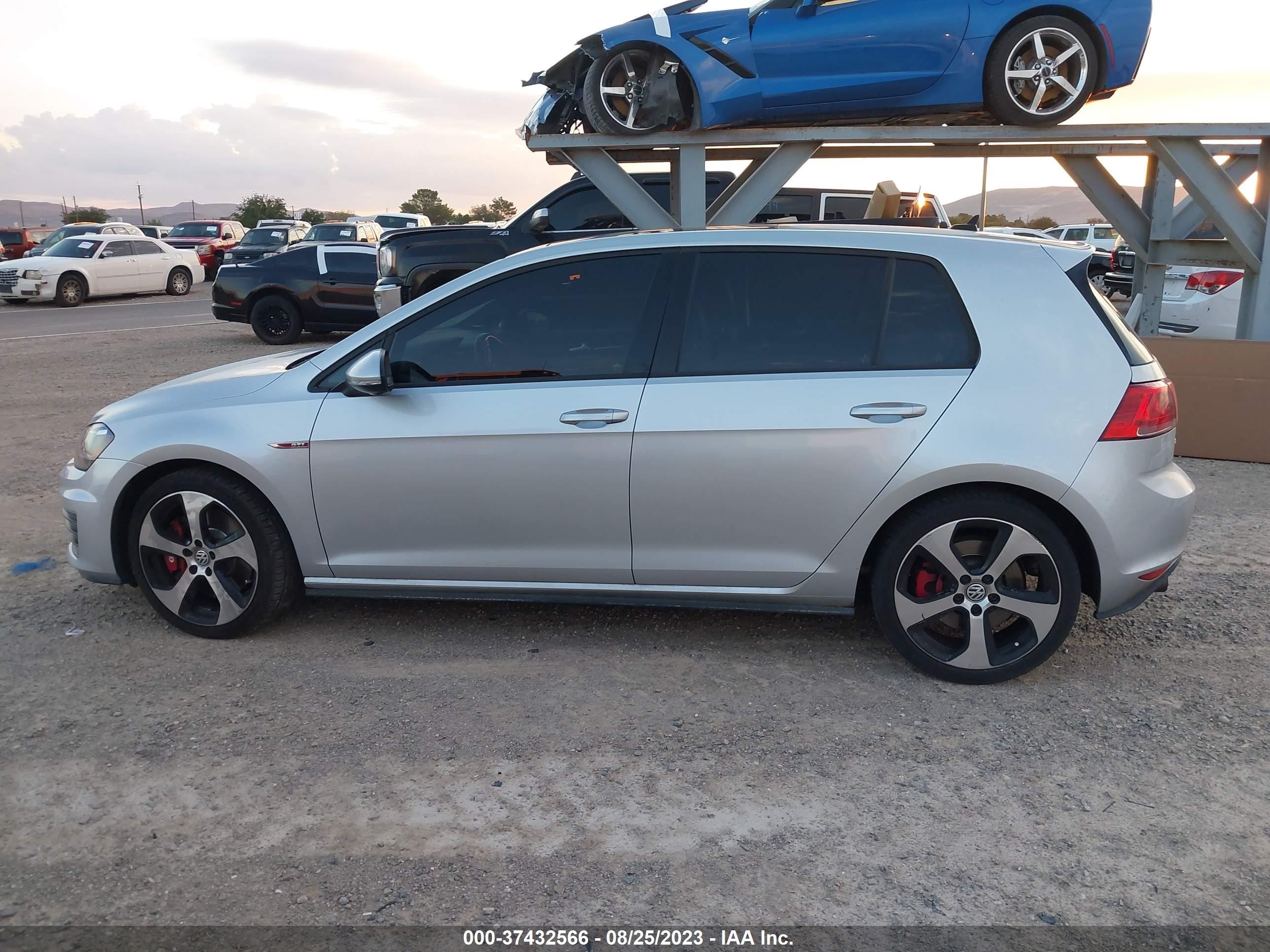 Photo 14 VIN: 3VW547AU5GM041944 - VOLKSWAGEN GOLF GTI 