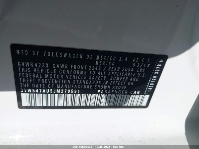 Photo 8 VIN: 3VW547AU5JM279591 - VOLKSWAGEN GOLF GTI 