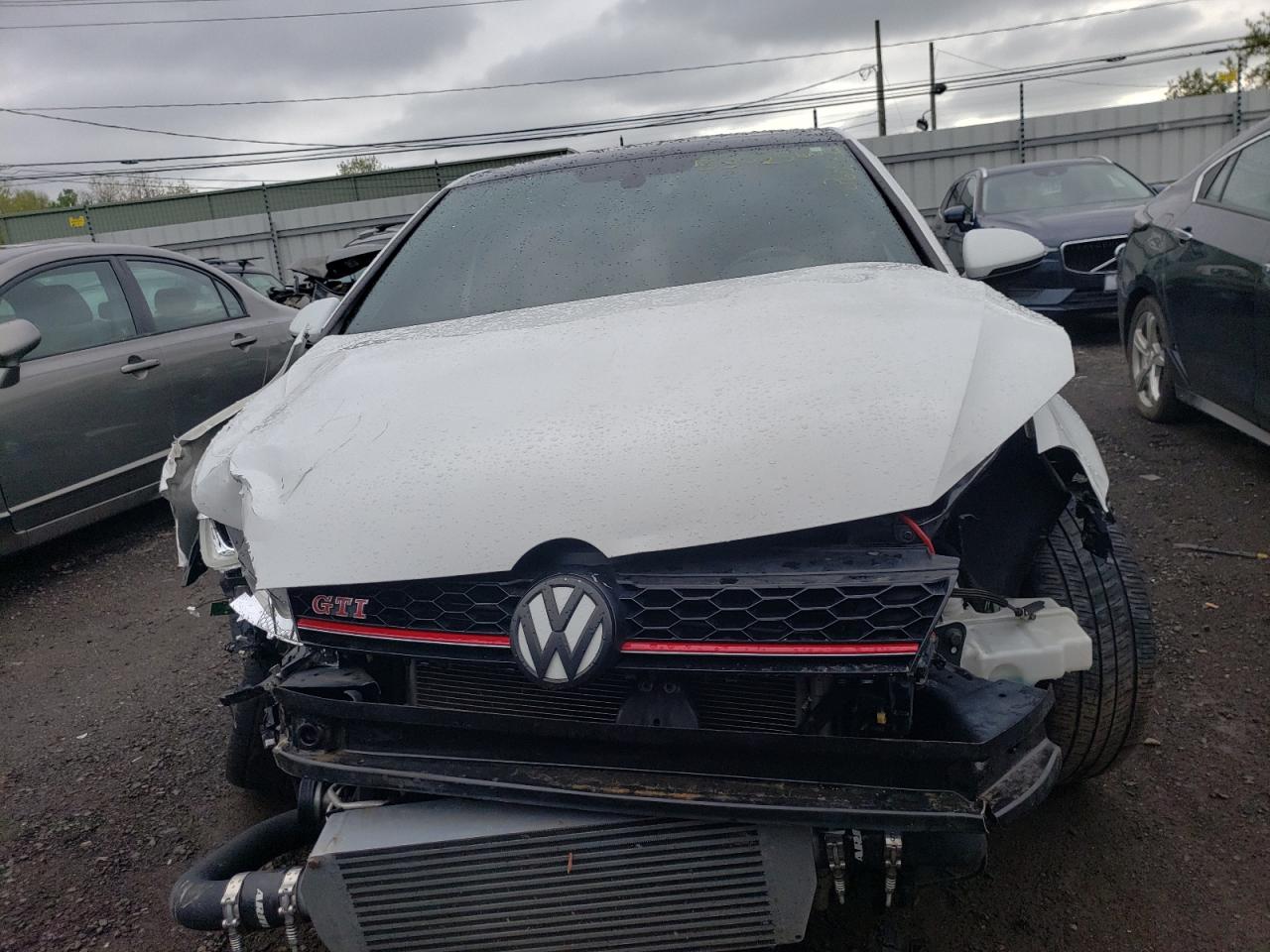 Photo 4 VIN: 3VW547AU8FM073589 - VOLKSWAGEN GTI 