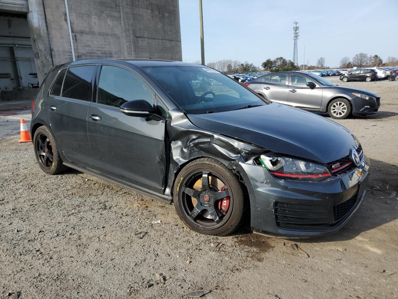 Photo 3 VIN: 3VW547AU9HM024694 - VOLKSWAGEN GTI 