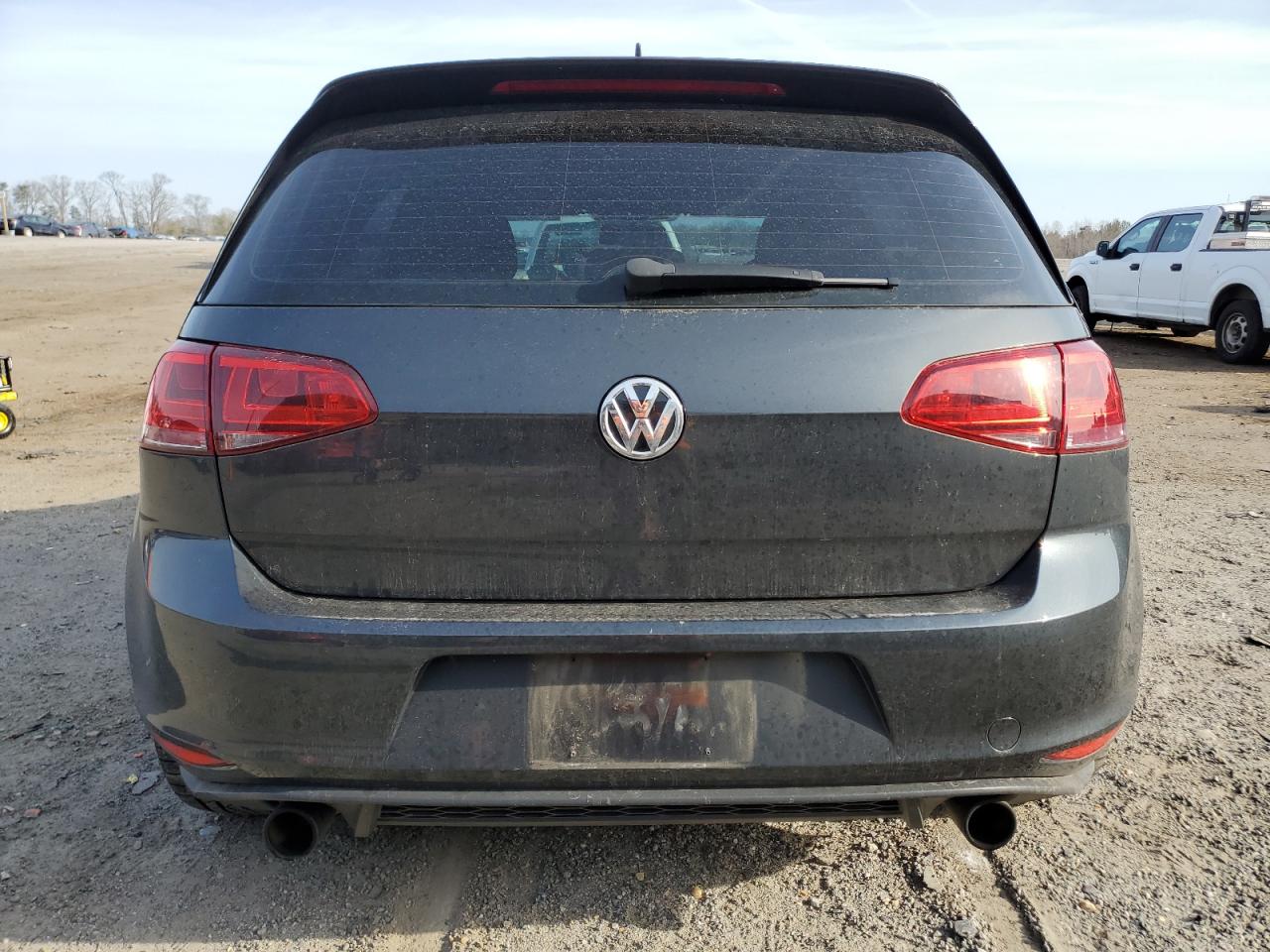 Photo 5 VIN: 3VW547AU9HM024694 - VOLKSWAGEN GTI 