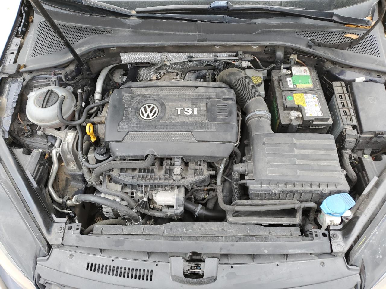 Photo 10 VIN: 3VW547AUXHM063858 - VOLKSWAGEN GTI 