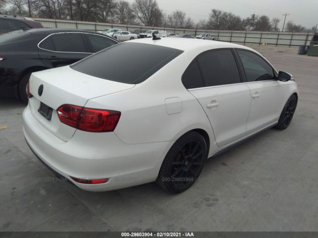 Photo 3 VIN: 3VW5A7AJ5DM360271 - VOLKSWAGEN JETTA 