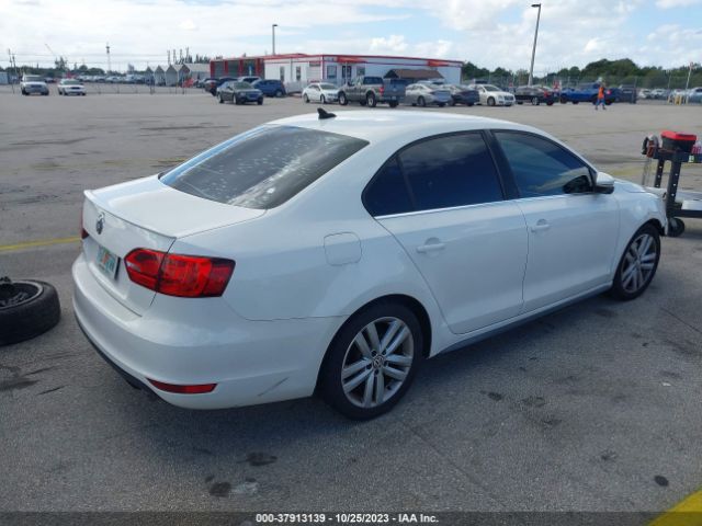 Photo 3 VIN: 3VW5A7AJ6DM243928 - VOLKSWAGEN GLI 