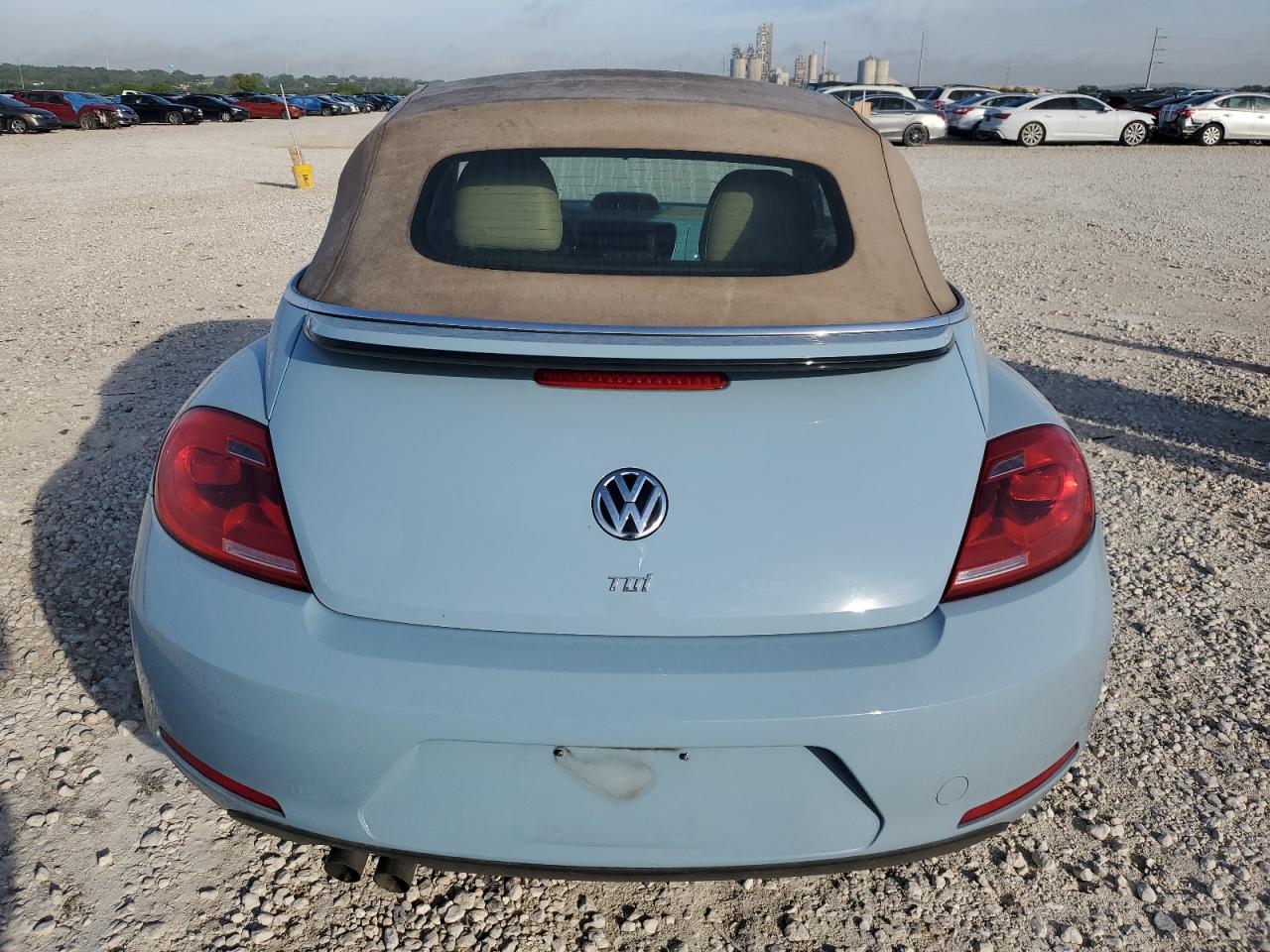 Photo 5 VIN: 3VW5A7AT6FM812331 - VOLKSWAGEN BEETLE 