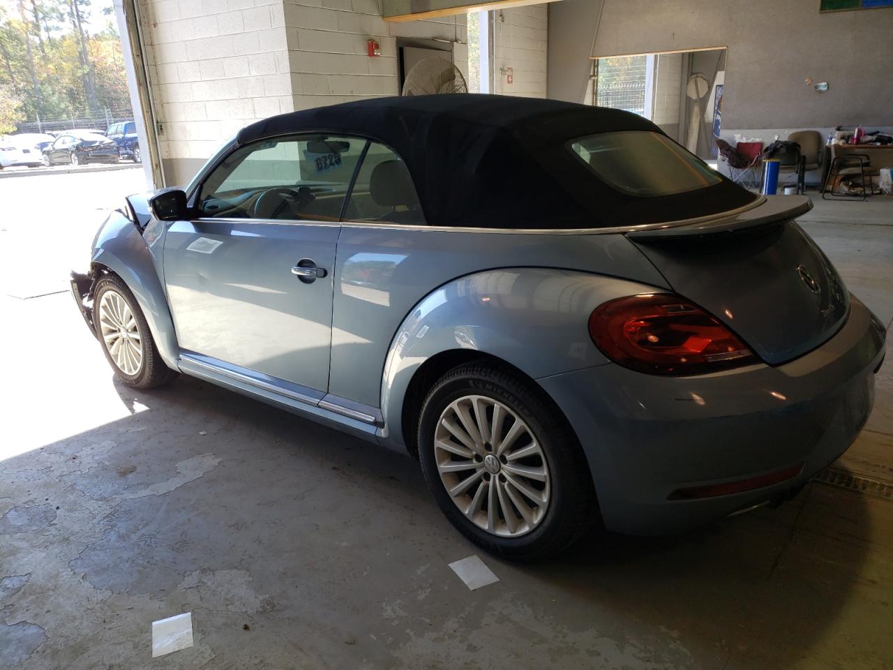 Photo 1 VIN: 3VW5DAAT0KM501220 - VOLKSWAGEN BEETLE 